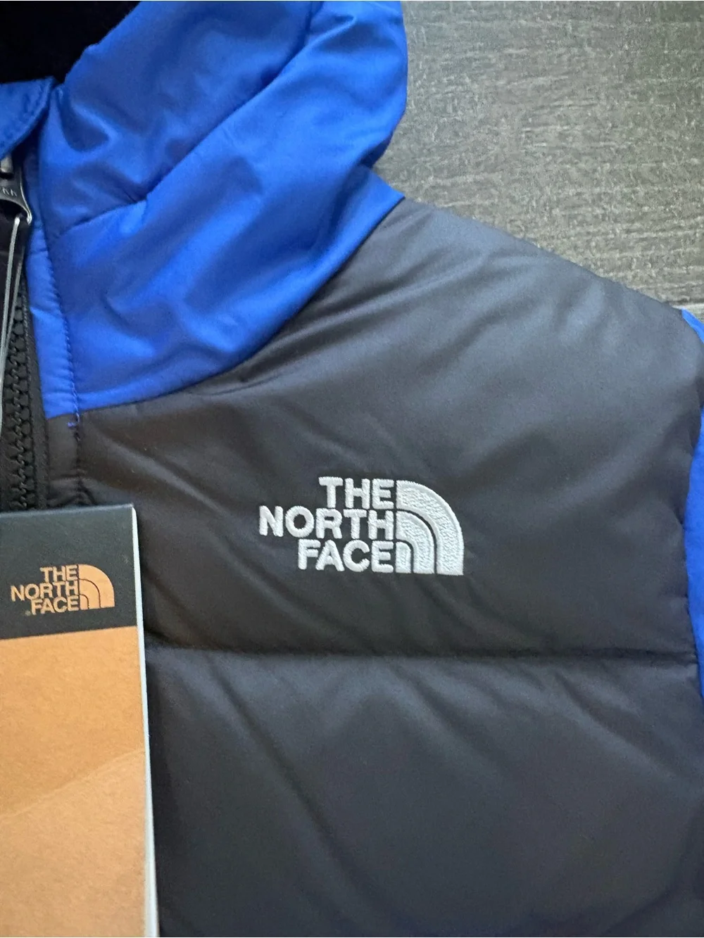 The North Face Boys Moondoggy Hoodie Down Puffer Jacket Blue Black M 10/12 NWT